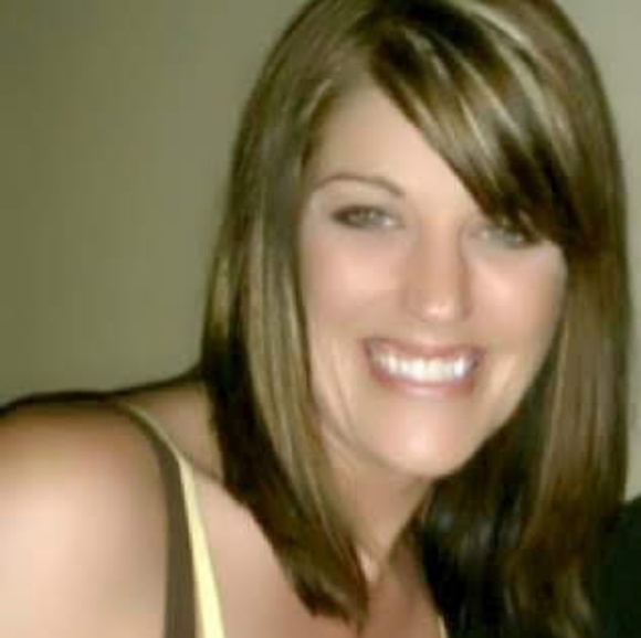 Meet your Posher, Melissa - Picture 1 of 1